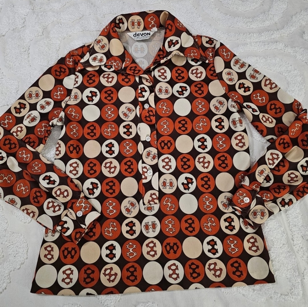 Devon Rare Retro 60's Groovy Sweet Penguin Cicle Patterned Button Front Shirt